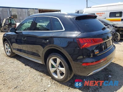 Drugie zdjęcie samochodu z przodu: 2020 AUDI Q5 PREMIUM VIN:WA1ANAFY5L2040599 - miniatura