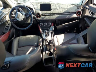 Zdjęcie 8 z 12 samochodu: 2018 MAZDA CX-3 TOURING VIN:JM1DKDC75J0313915 - miniatura