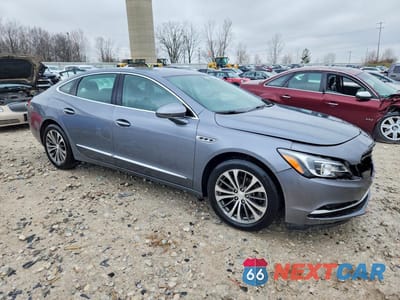 Czwarte zdjęcie samochodu z boku: 2018 BUICK LACROSSE ESSENCE VIN:1G4ZP5SS9JU142836 - miniatura