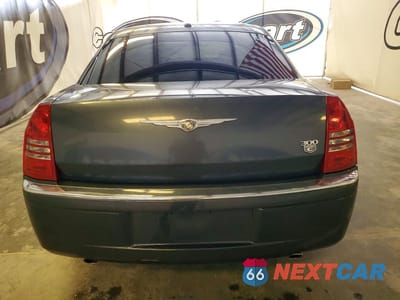 Zdjęcie 6 z 13 samochodu: 2007 CHRYSLER 300C VIN:2C3KA63H47H882083 - miniatura