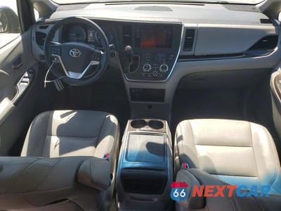 Zdjęcie 8 z 13 samochodu: 2015 TOYOTA SIENNA XLE 7-PASSENGER VIN:5TDDK3DC7FS104864 - miniatura