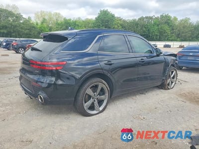Trzecie zdjęcie samochodu z tyłu: 2023 GENESIS GV70 2.5T STANDARD VIN:KMUMADTB3PU117672 - miniatura