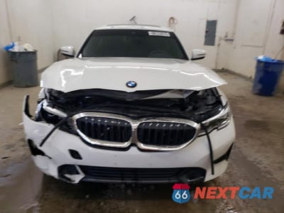 Piąte zdjęcie samochodu w środku: 2019 BMW 330XI VIN:3MW5R7J55K8B00731 - miniatura