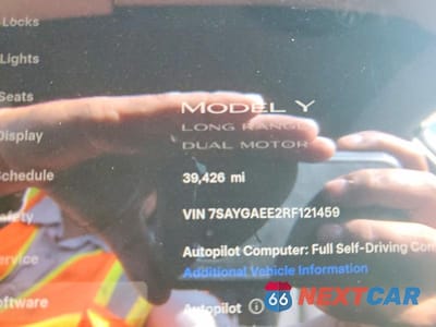 Zdjęcie 9 z 12 samochodu: 2024 TESLA MODEL Y VIN:7SAYGAEE2RF121459 - miniatura