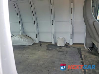 Zdjęcie 10 z 13 samochodu: 2024 CHEV EXPRESS G2500 VIN:1GCWGAFP8R1240176 - miniatura