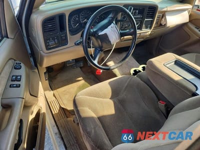 Zdjęcie 8 z 11 samochodu: 2002 GMC NEW SIERRA C1500 VIN:2GTEC19V521385421 - miniatura