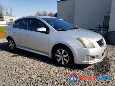 Czwarte zdjęcie samochodu z boku: 2012 NISSAN SENTRA 2.0 VIN:3N1AB6AP9CL737625 - miniatura