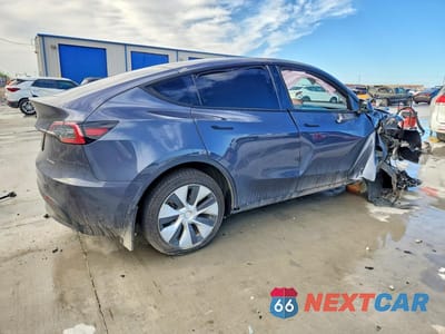 Trzecie zdjęcie samochodu z tyłu: 2023 TESLA MODEL Y VIN:7SAYGDEE6PF615967 - miniatura
