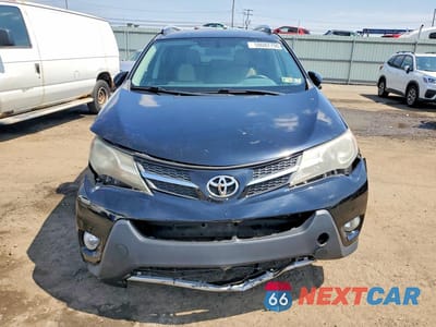 Piąte zdjęcie samochodu w środku: 2014 TOYOTA RAV4 XLE VIN:2T3RFREV4EW199569 - miniatura