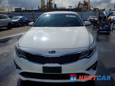 Piąte zdjęcie samochodu w środku: 2020 KIA OPTIMA LX VIN:5XXGT4L36LG412025 - miniatura