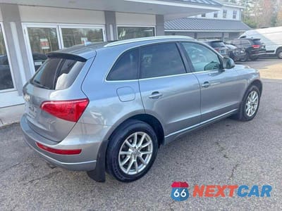 Czwarte zdjęcie samochodu z boku: 2010 AUDI Q5 PREMIUM PLUS VIN:WA1LKAFP3AA043268 - miniatura