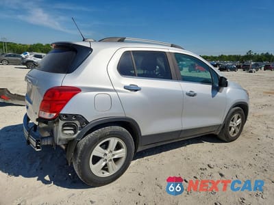 Trzecie zdjęcie samochodu z tyłu: 2018 CHEVROLET TRAX 1LT VIN:KL7CJLSB6JB728113 - miniatura