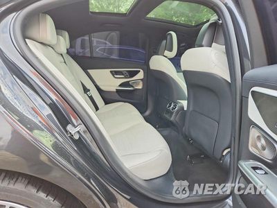 Zdjęcie 10 z 13 samochodu: 2024 MERCEDES-BENZ C 300 VIN:W1KAF4GB4RR176646 - miniatura