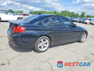 Trzecie zdjęcie samochodu z tyłu: 2013 BMW 328 XI VIN:WBA3B3C58DF541961 - miniatura