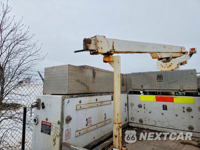 Zdjęcie 9 z 12 samochodu: 2015 FORD E150 BUCKET TRUCK VIN:1FDUF4HY9FEA16996 - miniatura