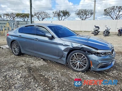 Czwarte zdjęcie samochodu z boku: 2017 BMW 540 I VIN:WBAJE5C3XHG916662 - miniatura