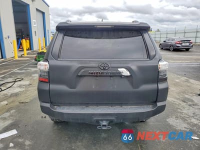 Zdjęcie 6 z 11 samochodu: 2019 TOYOTA 4RUNNER SR5 VIN:JTEZU5JR6K5194721 - miniatura