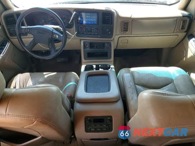 Zdjęcie 8 z 13 samochodu: 2004 GMC YUKON VIN:1GKEC13Z44R218896 - miniatura