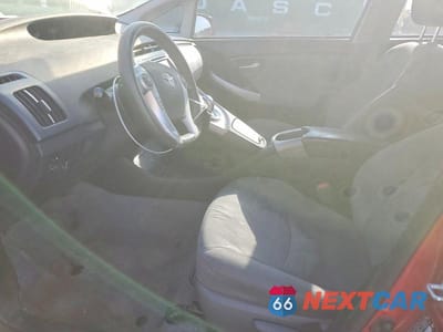 Zdjęcie 7 z 13 samochodu: 2015 TOYOTA PRIUS TWO VIN:JTDKN3DU7F0438726 - miniatura