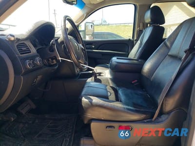 Zdjęcie 7 z 11 samochodu: 2012 CHEVROLET SILVERADO K1500 LTZ VIN:3GCPKTE70CG202370 - miniatura