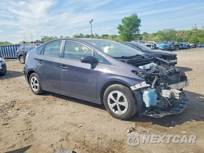 Czwarte zdjęcie samochodu z boku: 2014 TOYOTA PRIUS THREE VIN:JTDKN3DU3E1770025 - miniatura