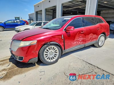 2011 LINCOLN MKT 2LMHJ5FR3BBJ54142 - główne zdjęcie licytacji z USA - miniatura