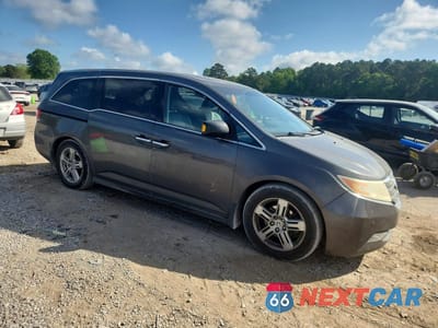 Czwarte zdjęcie samochodu z boku: 2013 HONDA ODYSSEY TOURING VIN:5FNRL5H9XDB089260 - miniatura