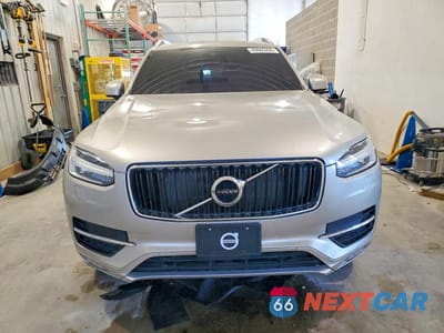 Piąte zdjęcie samochodu w środku: 2018 VOLVO XC90 T6 VIN:YV4A22PKXJ1190822 - miniatura