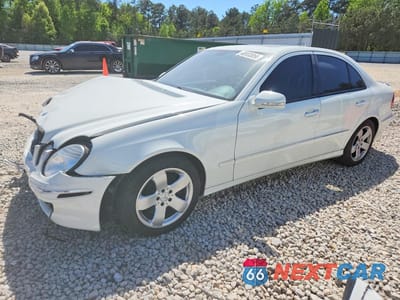 2007 MERCEDES-BENZ E 550 WDBUF72X97B019503 - główne zdjęcie licytacji z USA - miniatura