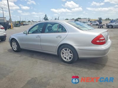 Drugie zdjęcie samochodu z przodu: 2003 MERCEDES-BENZ E 320 VIN:WDBUF65J73A174424 - miniatura