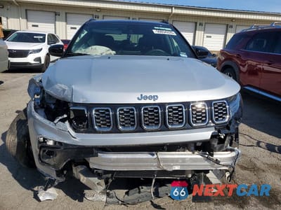 Piąte zdjęcie samochodu w środku: 2025 JEEP COMPASS LIMITED VIN:3C4NJDCN9ST561157 - miniatura