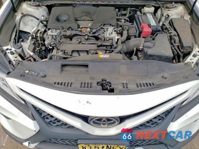 Zdjęcie 11 z 12 samochodu: 2018 TOYOTA CAMRY SE VIN:4T1B11HK6JU110588 - miniatura