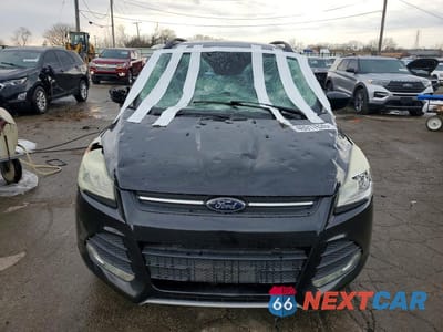 Piąte zdjęcie samochodu w środku: 2015 FORD ESCAPE SE VIN:1FMCU0G90FUB91972 - miniatura