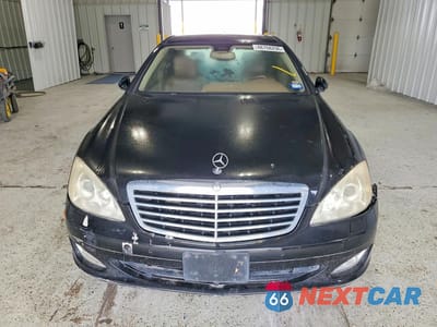 Piąte zdjęcie samochodu w środku: 2007 MERCEDES-BENZ S 550 VIN:WDDNG71X77A147724 - miniatura
