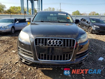 Piąte zdjęcie samochodu w środku: 2014 AUDI Q7 PREMIUM PLUS VIN:WA1LGAFE5ED009532 - miniatura