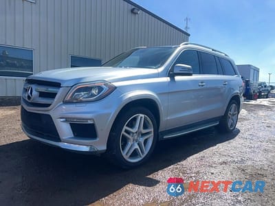 Drugie zdjęcie samochodu z przodu: 2013 MERCEDES-BENZ GL 550 4MATIC VIN:4JGDF7DE8DA124091 - miniatura
