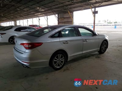 Trzecie zdjęcie samochodu z tyłu: 2016 HYUNDAI SONATA SE VIN:5NPE24AFXGH394047 - miniatura