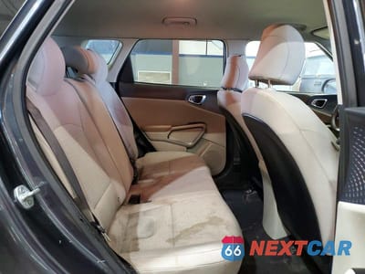 Zdjęcie 10 z 12 samochodu: 2020 KIA SOUL S VIN:KNDJ23AUXL7717230 - miniatura