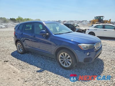 Czwarte zdjęcie samochodu z boku: 2017 BMW X3 SDRIVE28I VIN:5UXWZ7C39H0V91812 - miniatura
