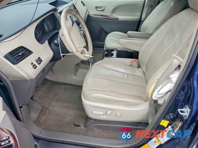 Zdjęcie 7 z 13 samochodu: 2012 TOYOTA SIENNA XLE 7-PASSENGER VIN:5TDDK3DC5CS043316 - miniatura