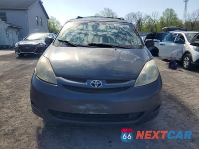 Piąte zdjęcie samochodu w środku: 2007 TOYOTA SIENNA LE 8-PASSENGER VIN:5TDZK23C47S034369 - miniatura