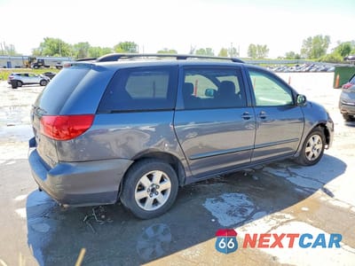Trzecie zdjęcie samochodu z tyłu: 2007 TOYOTA SIENNA LE 7-PASSENGER VIN:5TDZK23C87S084496 - miniatura
