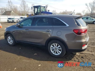 Drugie zdjęcie samochodu z przodu: 2019 KIA SORENTO LX VIN:5XYPGDA37KG545393 - miniatura
