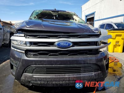 Piąte zdjęcie samochodu w środku: 2024 FORD EXPEDITION XLT VIN:1FMJU1H86REA32259 - miniatura