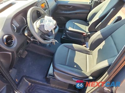 Zdjęcie 7 z 14 samochodu: 2023 MERCEDES-BENZ METRIS VIN:W1YV0BEY2P4297593 - miniatura