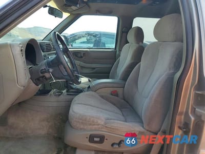 Zdjęcie 7 z 12 samochodu: 2000 GMC JIMMY / ENVOY VIN:1GKDT13W2Y2334260 - miniatura