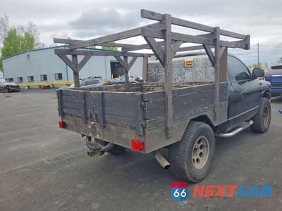 Trzecie zdjęcie samochodu z tyłu: 2003 DODG RAM 1500 FLATBED TRUCK VIN:1D7HU16D73J610621 - miniatura