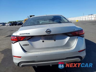 Zdjęcie 6 z 12 samochodu: 2021 NISSAN SENTRA SV VIN:3N1AB8CV9MY310537 - miniatura