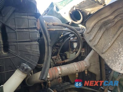 Zdjęcie 7 z 10 samochodu: 2018 FREIGHTLINER CASCADIA 113 SEMI TRUCK VIN:3AKBGADVXJSJL4365 - miniatura