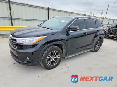 2016 TOYOTA HIGHLANDER XLE 5TDKKRFH9GS135389 - główne zdjęcie licytacji z USA - miniatura